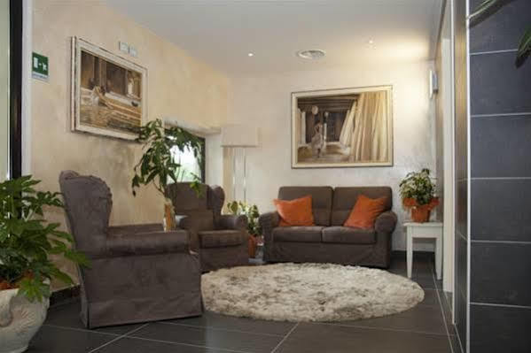 Centova 3*